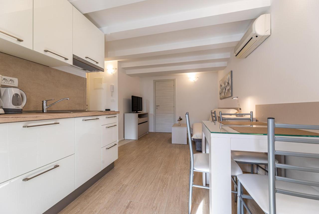Apartments Crnekovic III Baška Εξωτερικό φωτογραφία