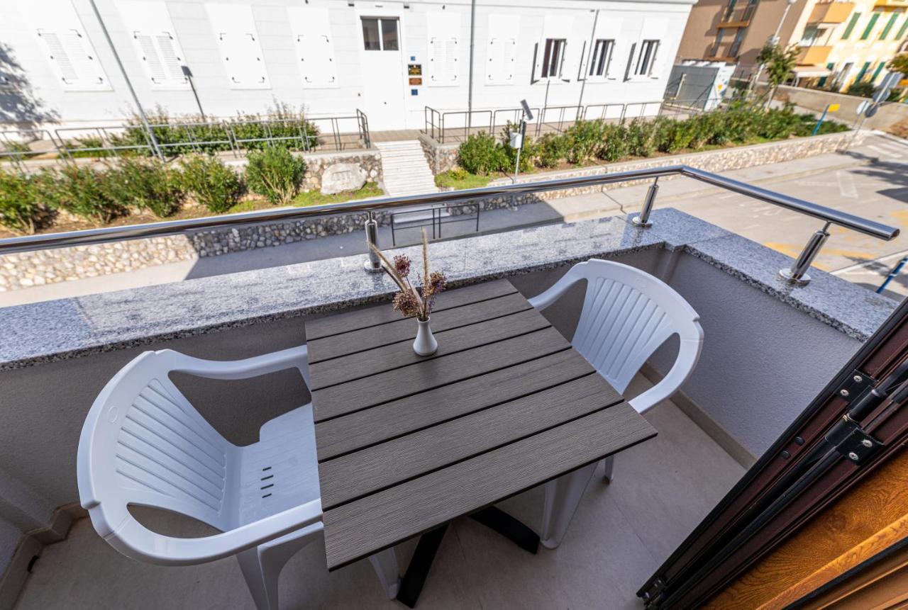 Apartments Crnekovic III Baška Εξωτερικό φωτογραφία